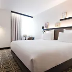 酒店 巴黎贝尔西图书馆美居酒店 4*
