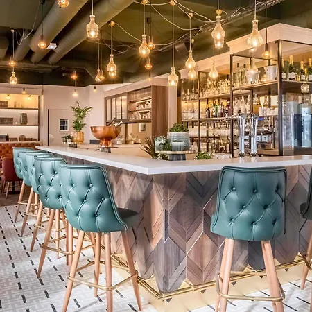 ホテル メルキュール ベルシー ビブリオテーク パリ